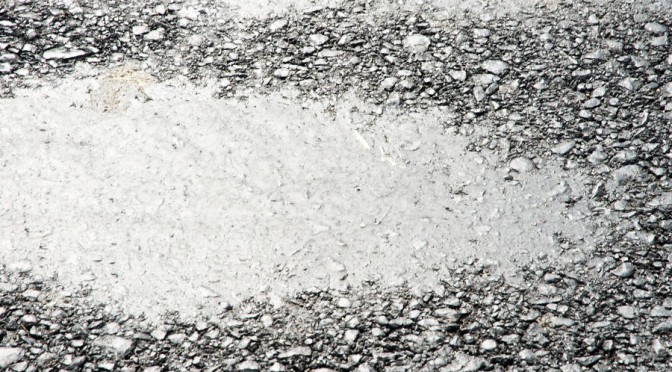 Farligt med blödande asfalt – Trafikverket varnar